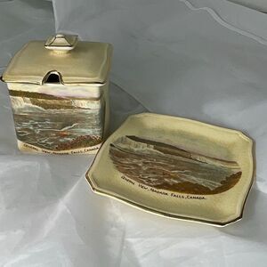 Royal Winston Grimwades England honey & pot spoon rest